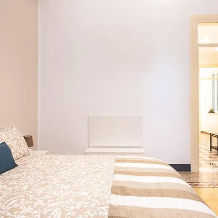Διαμέρισμα Casa Rorro' Nei Pressi Di Via Roma By Wonderful Italy